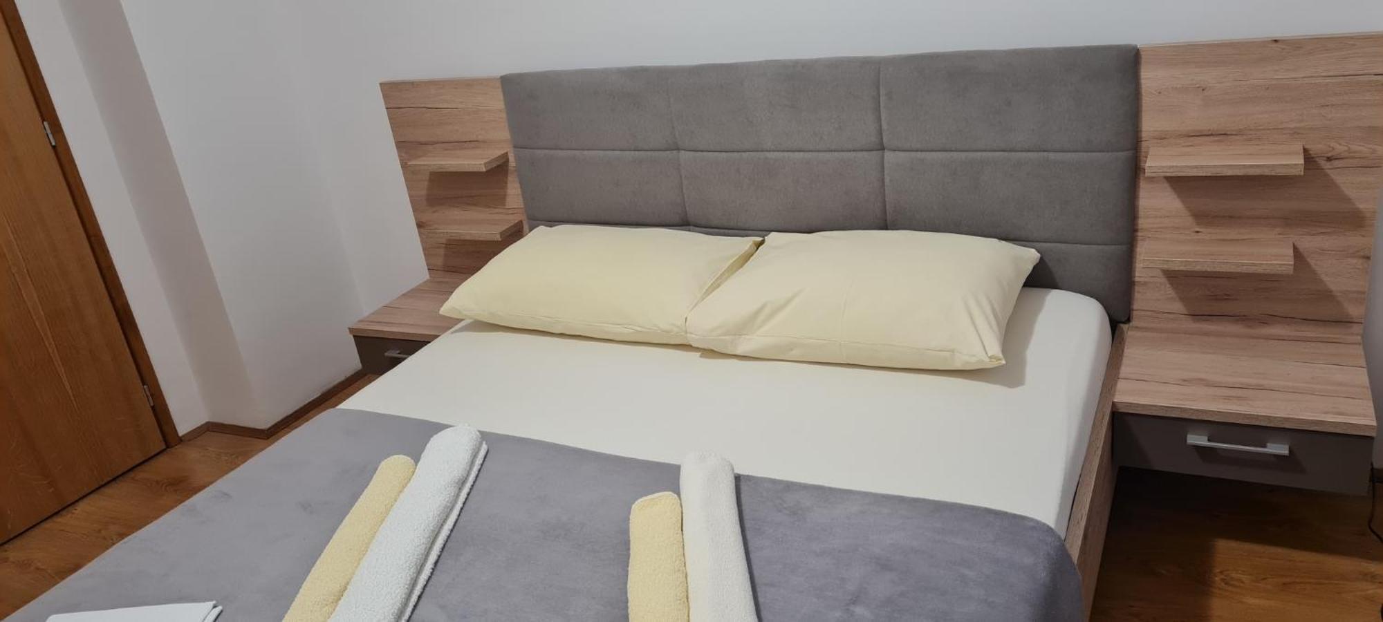 נובליה Apartments Dinko מראה חיצוני תמונה