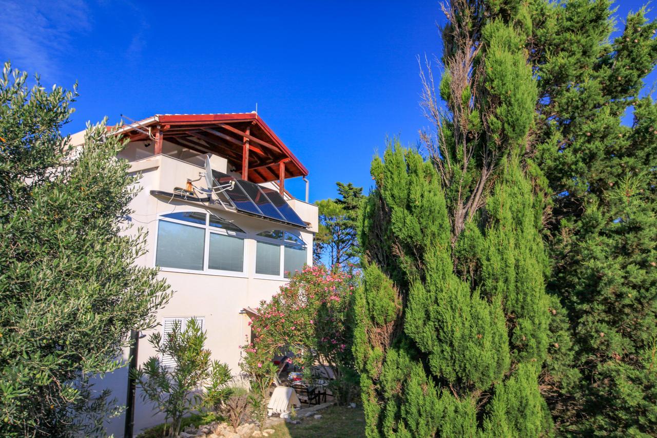 נובליה Apartments Dinko מראה חיצוני תמונה